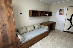 квартира за адресою Кирила Синельникова вул., 7