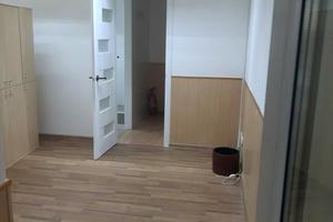комерційна за адресою Турівська вул., 31