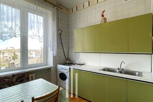 квартира за адресою Леоніда Каденюка просп. (Юрія Гагаріна), 18