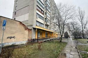 коммерческая по адресу Миколайчука ул., 24