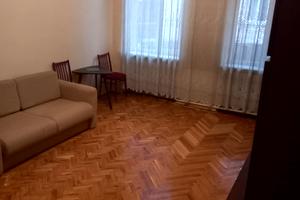 квартира за адресою Українська вул., 14