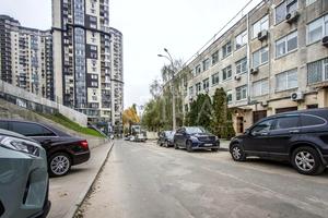 комерційна за адресою Новопечерський пров., 5