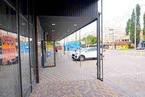 комерційна за адресою Соборності України вул., 238
