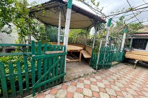 дом по адресу п. Усатово, шкільний провулок