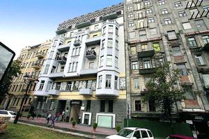 комерційна за адресою Музейний пров., 4