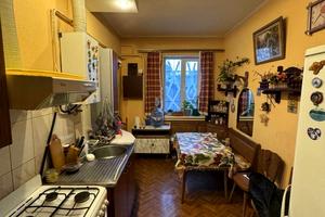 дом по адресу центральна