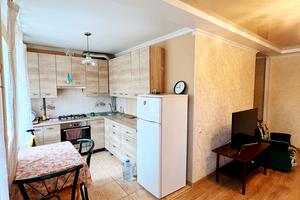 квартира за адресою Михайла Комарова вул., 2а