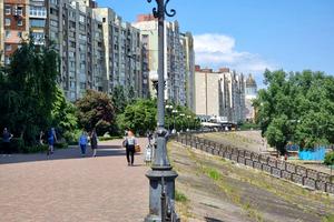 комерційна за адресою Володимира Івасюка просп. (Героїв Сталінграду), 12-Д