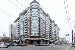 коммерческая по адресу Антоновича ул. (Горького), 131