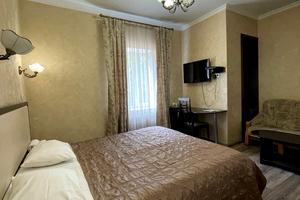 комерційна за адресою Гвардійців-Широнінців вул., 55