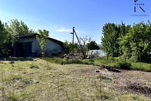 участок по адресу Центральна