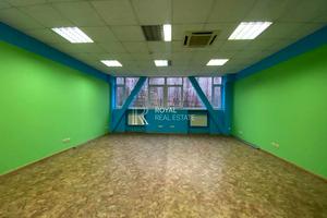 комерційна за адресою Біличанська вул., 44а