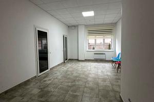 комерційна за адресою Героїв УПА вул., 25