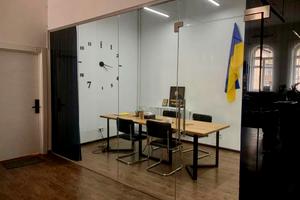 комерційна за адресою Володимирська вул., 10