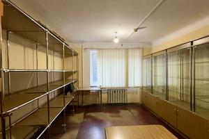 комерційна за адресою Заклинських вул., 8