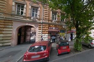 комерційна за адресою Мечникова вул., 18б