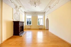 квартира за адресою Пекарська вул., 39