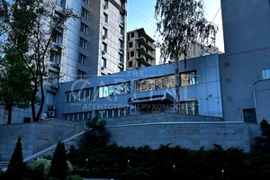 комерційна за адресою Болсуновська вул. (Сергія Струтинського), 8