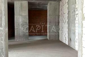 коммерческая по адресу Ревуцкого ул., 40