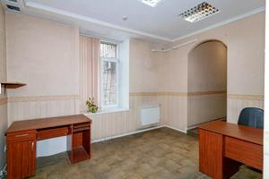 комерційна за адресою Київ, Саксаганського вул., 125