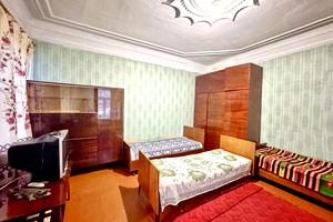 квартира за адресою Погранична, 37