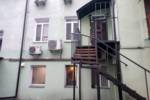 коммерческая по адресу Константиновская ул., 21