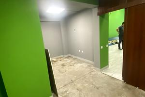 комерційна за адресою Шептицького вул., 100Б
