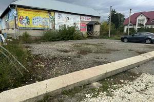 комерційна за адресою Зелена, 1