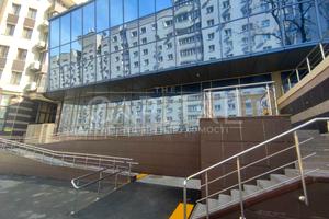 комерційна за адресою Василя Тютюнника вул. (Анрі Барбюса), 37/1