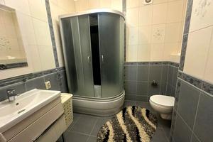 квартира за адресою Вишнева вул., 20