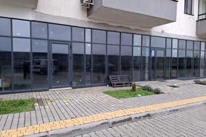 комерційна за адресою Владислава Бувалкіна вул., 70