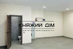 комерційна за адресою Михайла Максимовича вул. (Онуфрія Трутенка), 24