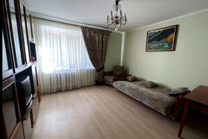 квартира за адресою Степана Бандери, 5