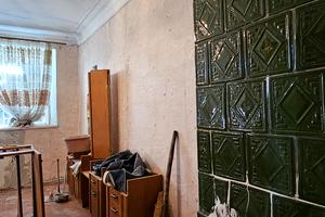 будинок за адресою с. Довжок, Садова