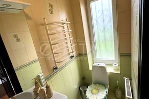 будинок за адресою Богатирська вул., 30а