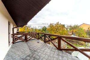 будинок за адресою Центральна вул.