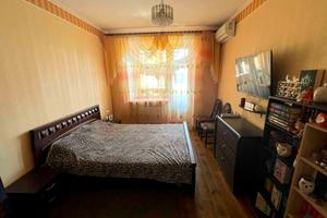 квартира за адресою Будівельників вул., 1