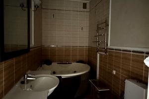 будинок за адресою Анатолія Солов'яненка вул.