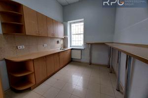 комерційна за адресою Хорива вул., 55Б