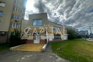 комерційна за адресою Тростянецька вул., 49