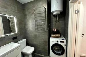 квартира за адресою Ньютона, 100