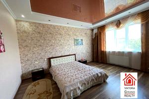 будинок за адресою смт. Таїрове, Центральна