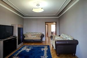 квартира за адресою Науки просп. (Леніна), 31в