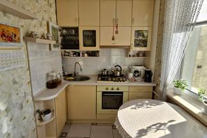 квартира за адресою Олександра Клосовського вул., 8