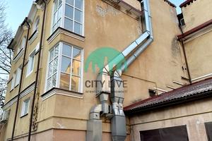 комерційна за адресою Івано-Франківськ, Шпитальна вул., 7