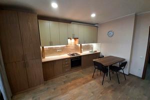 квартира за адресою Центральна вул., 19