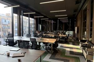комерційна за адресою Антоновича вул. (Горького), 7