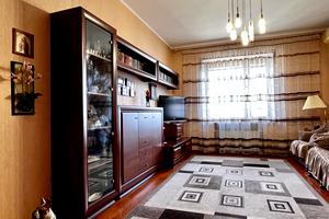 квартира за адресою Українська вул., 6-А