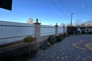будинок за адресою Грушевського