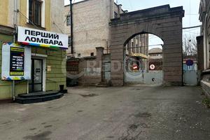 комерційна за адресою Поштовий просп. (Карла Маркса), 28